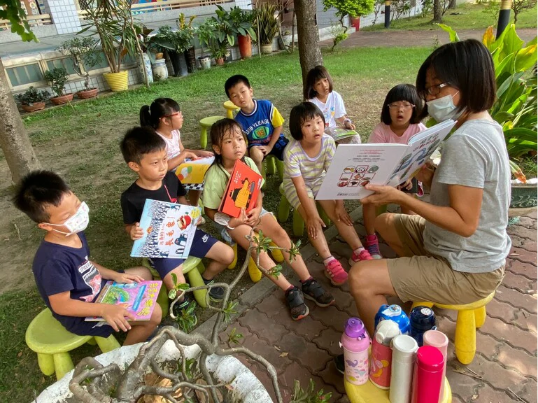 希望閱讀書車